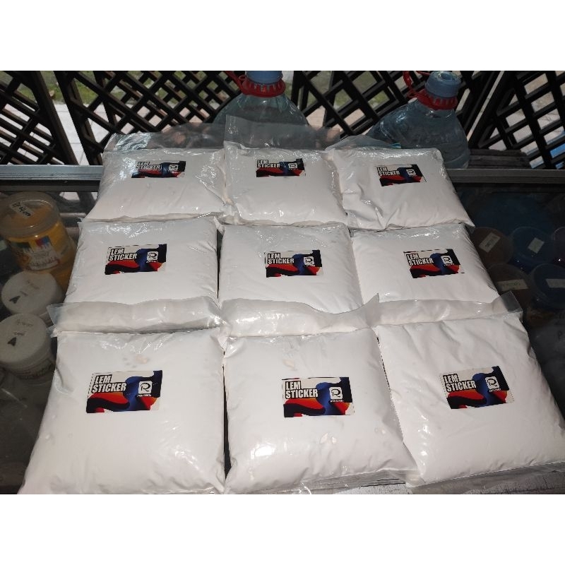 

Lem stiker 1kg - Ryan screen