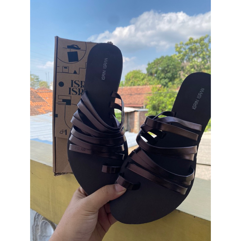 sandal isrin isran