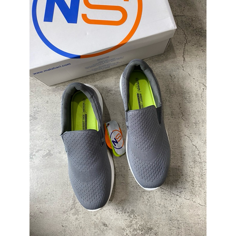 SEPATU SPORT PRIA ORIGINAL