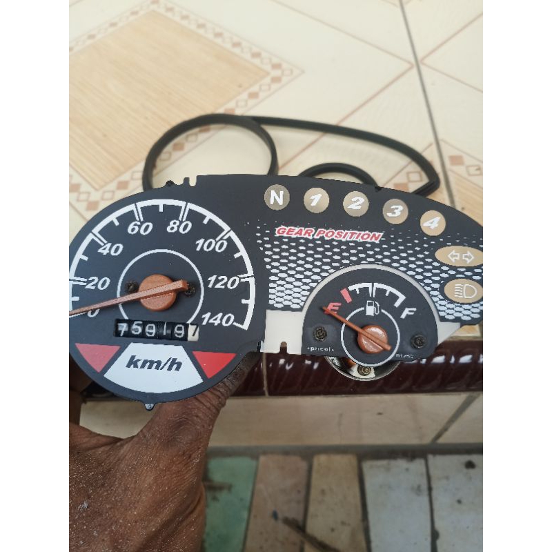 speedometer Suzuki smash new bekas pakai second original Amper bensin normal