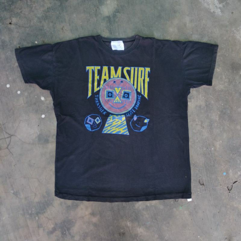 kaos vintage surf thrasher skateboarding