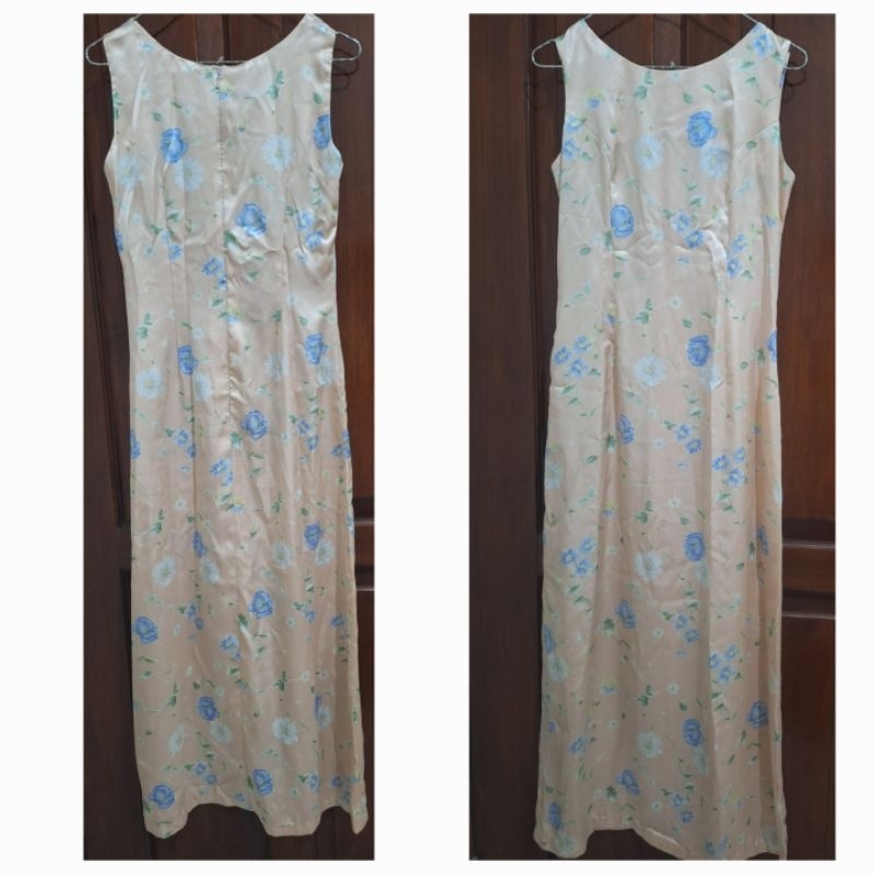 Dress satin motif bunga