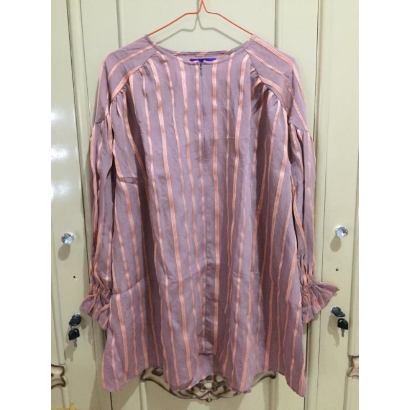 Preloved Restu anggraini Blouse