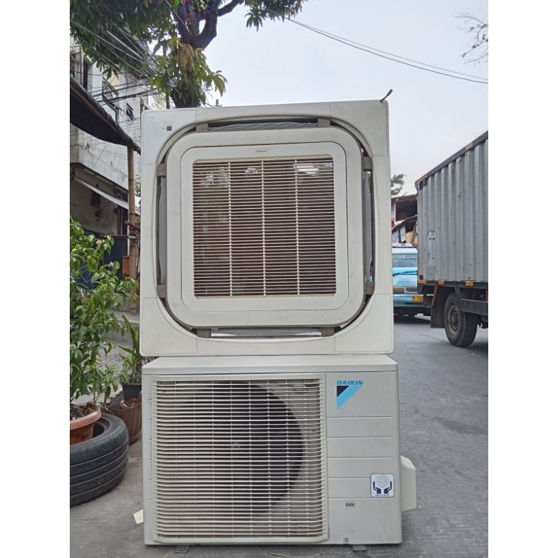 AC Cassette Daikin Thailand 2.5 PK R 410 second