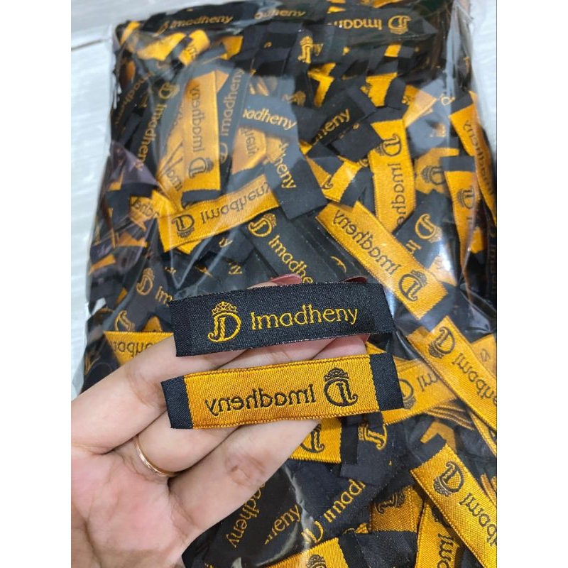 

Label woven