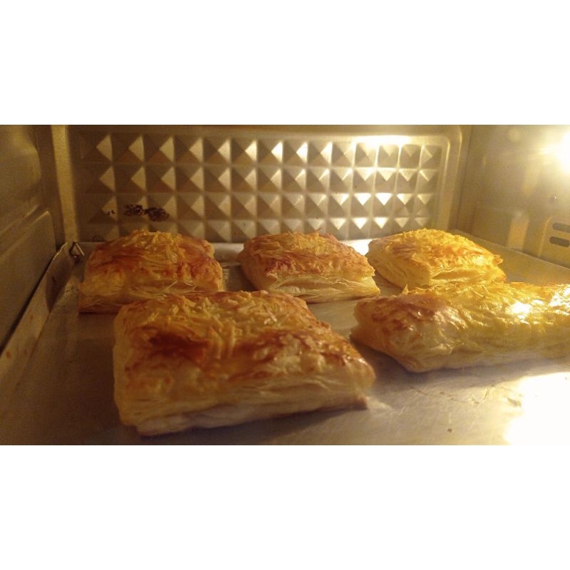

creamy chicken pastry
