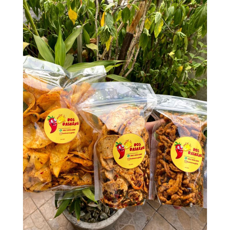 

Keripik singkong pedas daun jeruk 250gr