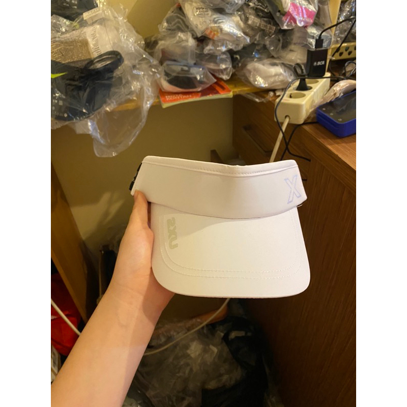 2XU ORIGINAL Topi Running Visor Putih