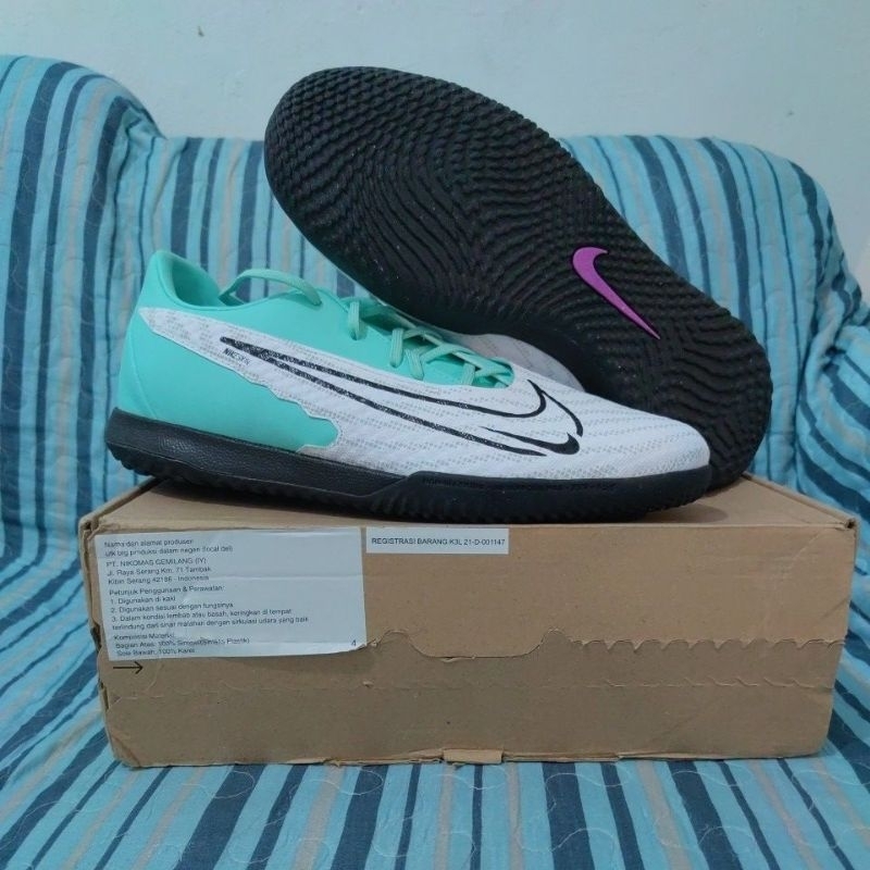 SEPATU FUTSAL NIKE PHANTOM GX ACADEMY IC