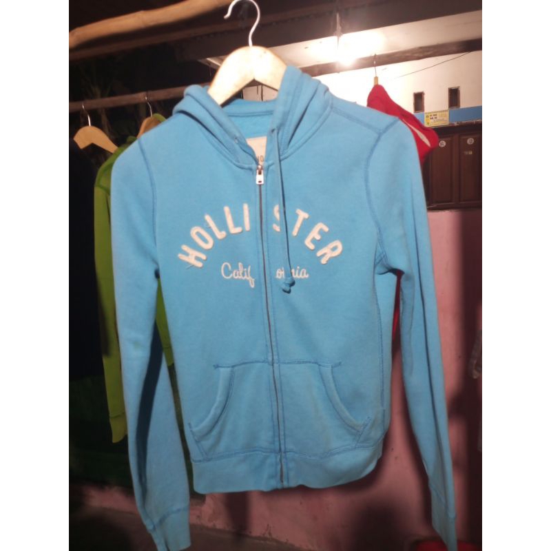 zh holister