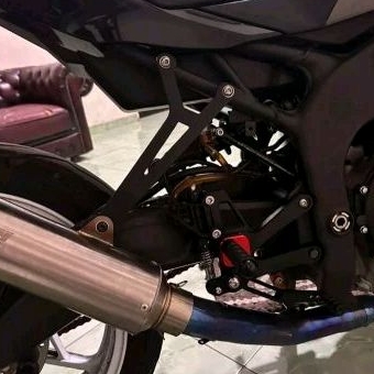 exhaust muffler hanger gantungan knalpot  kawasaki zx25r custom