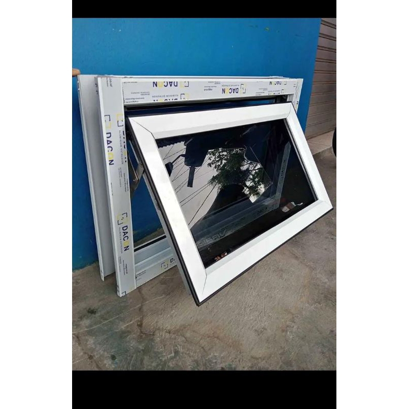 jendela boven 40*60