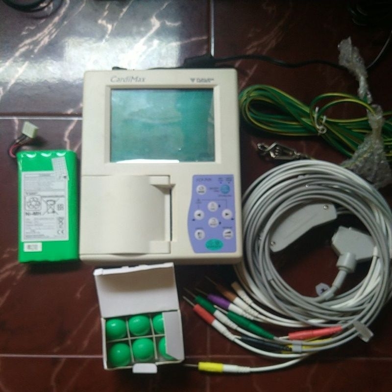 ECG / EKG 3 channel fcp 7101 fukuda denshi cardimax