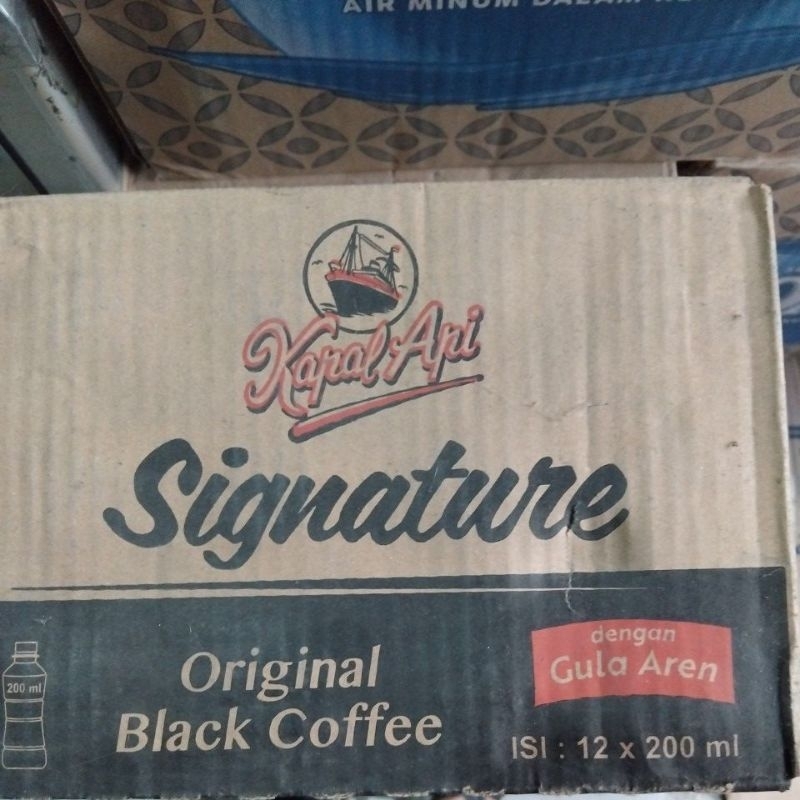 

KOPI KAPAL API SIGNATURE COFFE GULA AREN original BLACK COFFE ISI 12