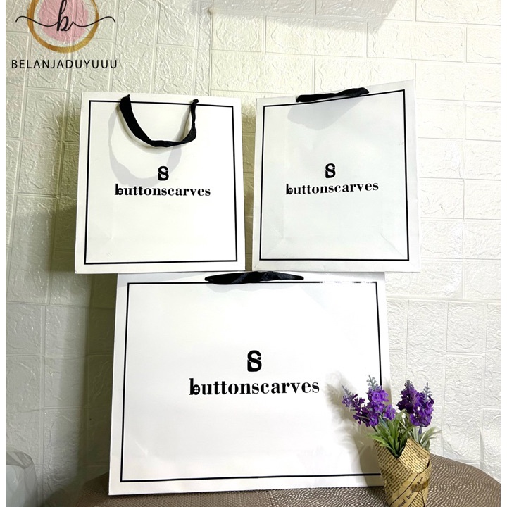 

Paper Bag Buttonscarves Pembungkus Kado Untuk Hijab