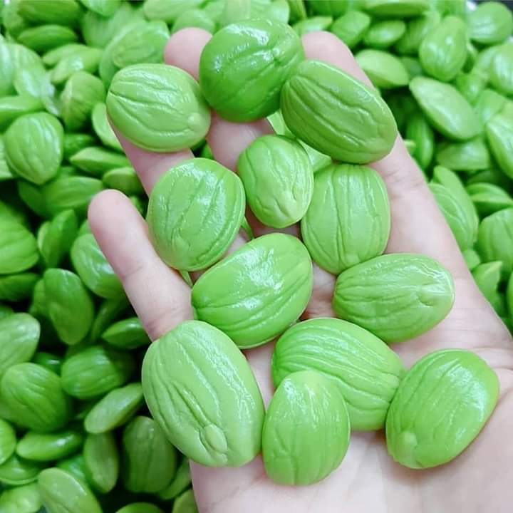 

Pete Kupas Segar Kualitas Super Kemasan Berat 1kg