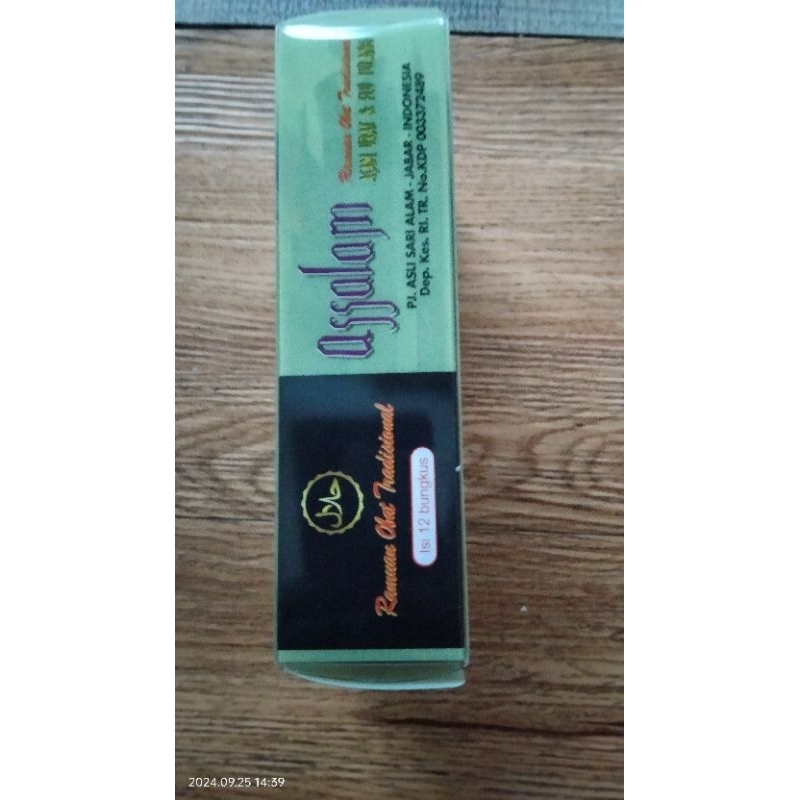 

di jual barang original (asalam) kap isi 12saset