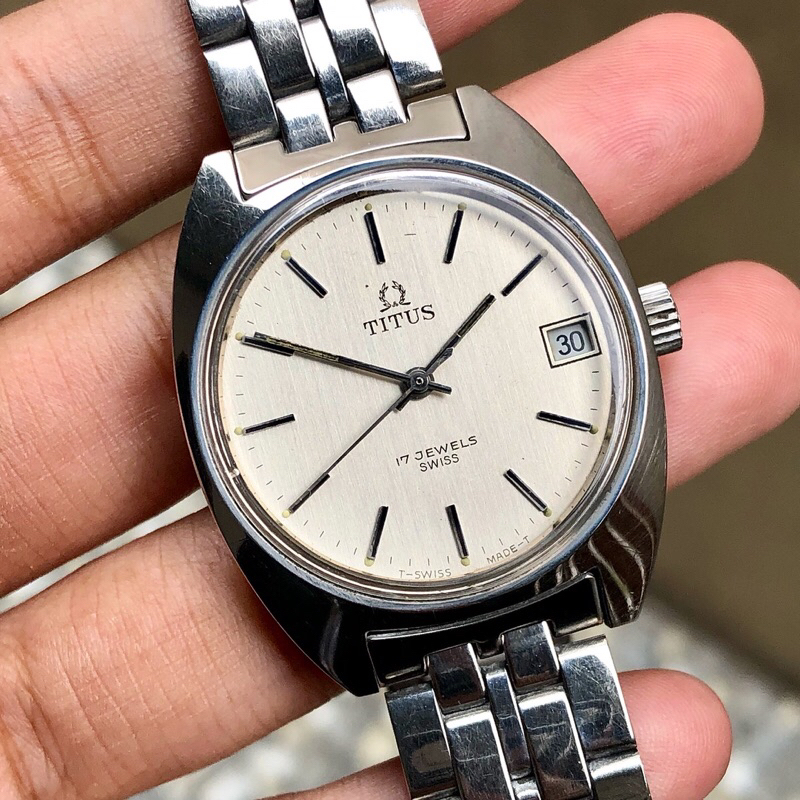 Titus 17Jewels Date