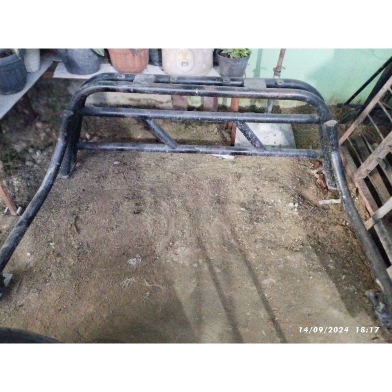 roll bar/gawang bak l_200