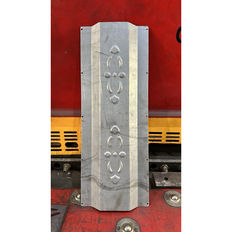 plat motif bunga pintu press