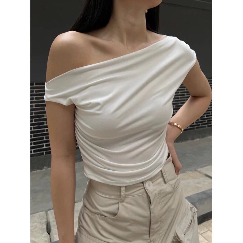 Preloved BYEOL Issa Top