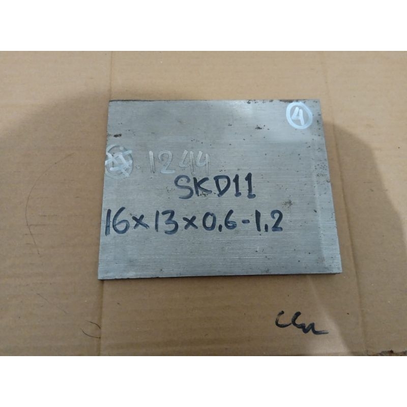 Plat Baja SKD11 16x13 cm