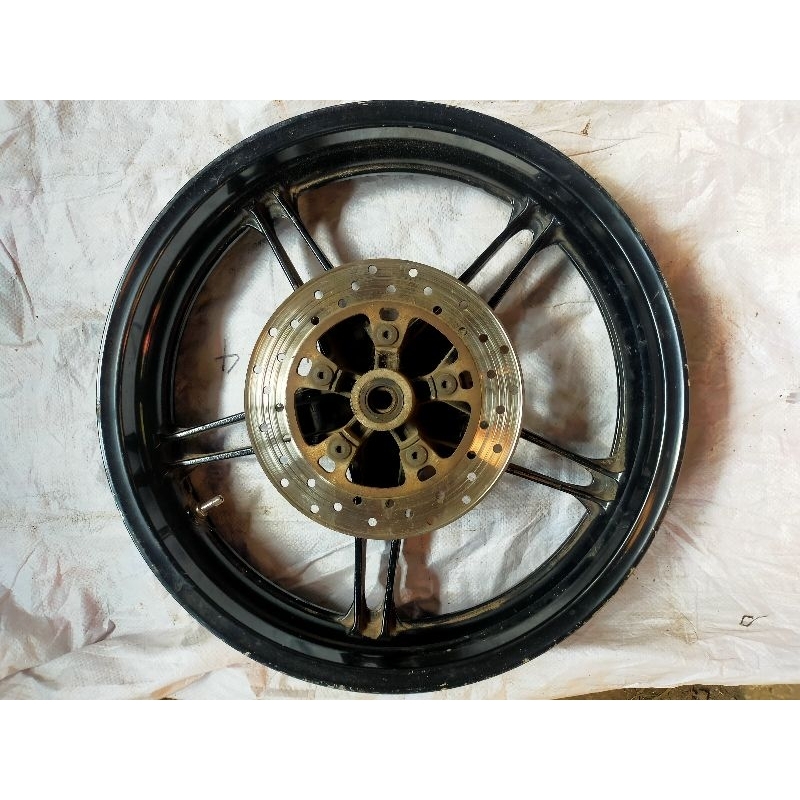 velg belakang r15 v2