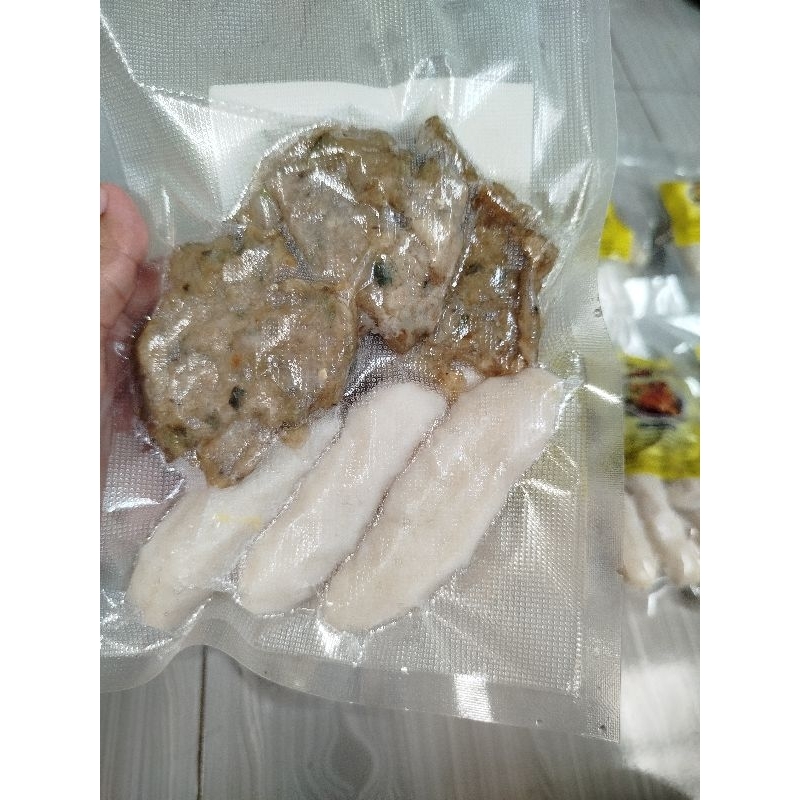 

pempek ikan tenggiri Mama Nia lenjer+kulit