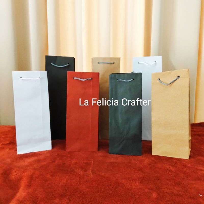 

La Felicia PaperBag Botol Tumbler Tempat Minum Goodie Bag Tas Kertas Hadiah