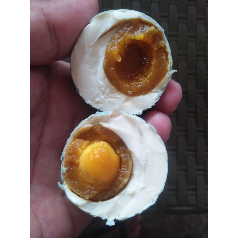 

Telur Asin Masir "KHAS BREBES " isi 10 butir per 1 pak