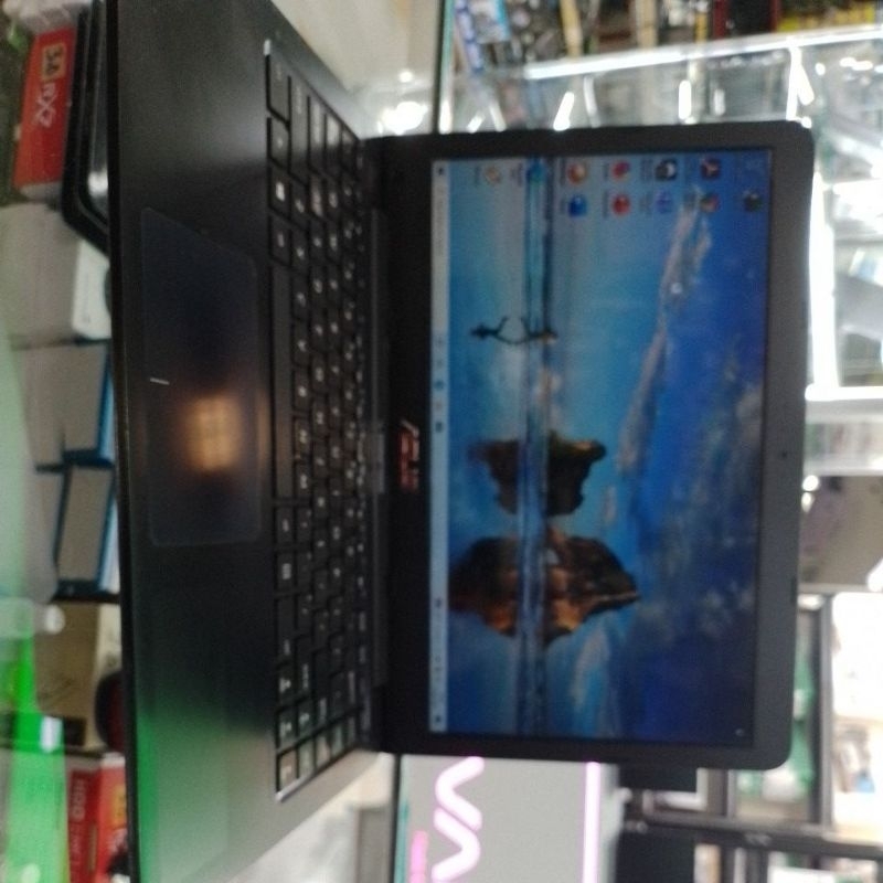 Laptop Asus Amd E2-6110 with Radeon R2 Graphics Ram 4gb Hardiks 1TB