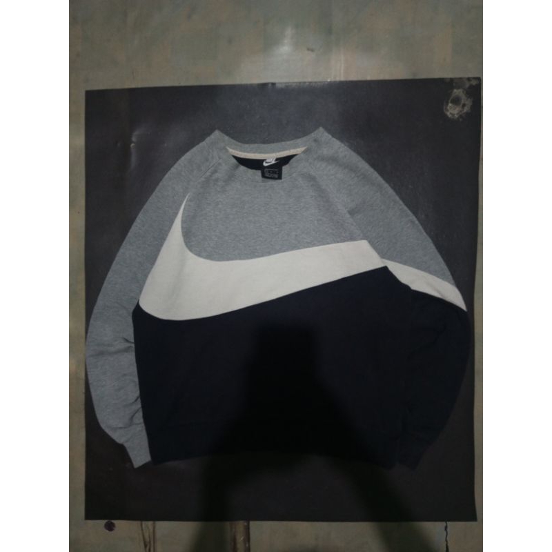 Cn nike big swoosh