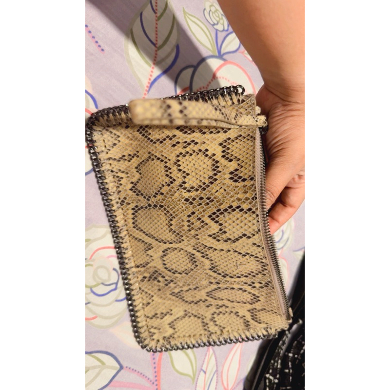 preloved mango clutch