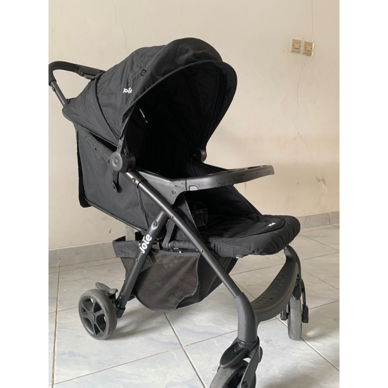 Preloved JOIE MUZE LX STROLLER