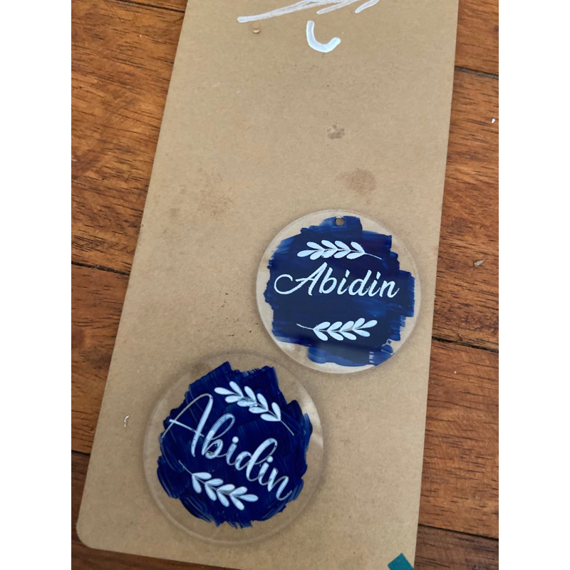 ganci akrilik custom nama Lettering