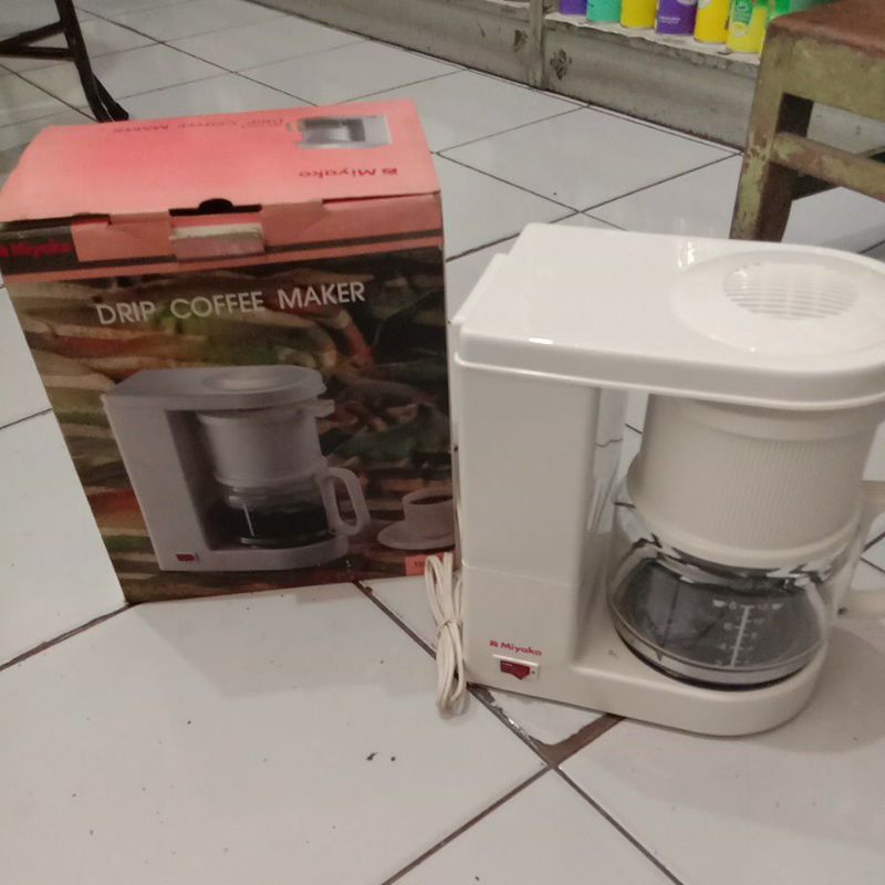 Drip coffee maker Miyako TSK126A