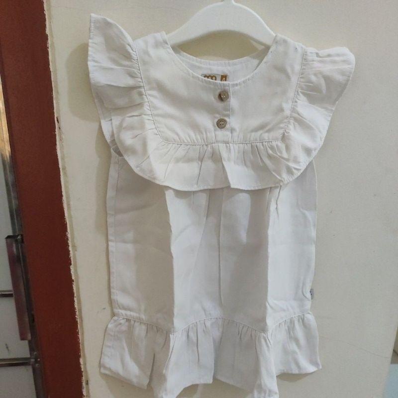 New Dress QNA kids Size 4y White