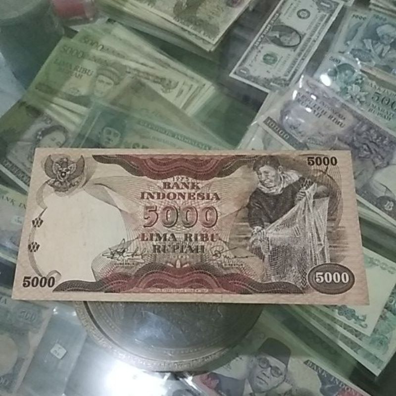 uang kuno 5000 penjala 1975