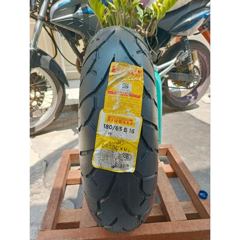 ban moge ban import Pirelli night Dragon ukuran 180.65 ring 16 new tubles