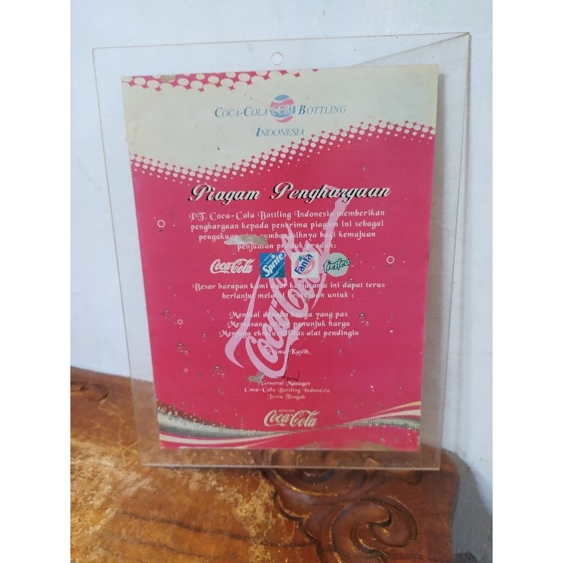 pajangan poster iklan piagam penjualan penghargaan coca-cola original vintage jadul