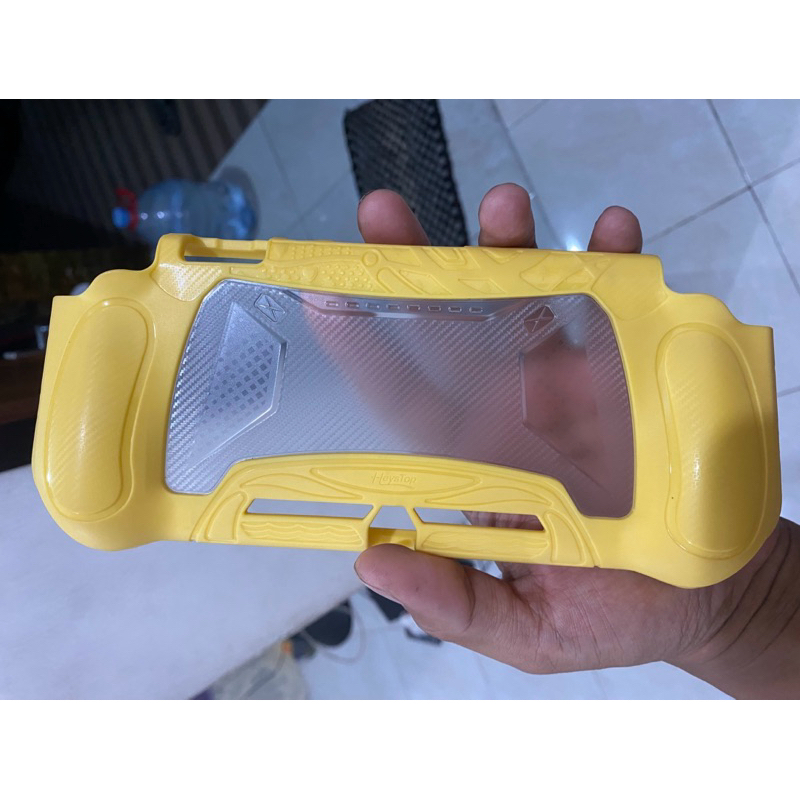 Hardcase Nintendo Switch Lite Bekas