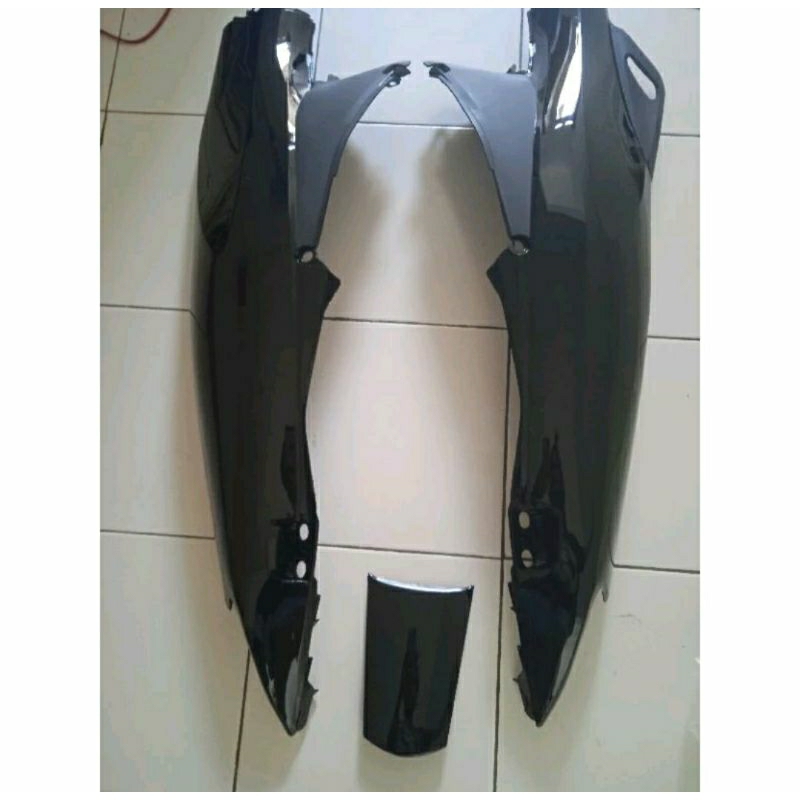 Body Karisma X 125 D BODY BELAKANG HONDA KARISMA X 125 D HITAM