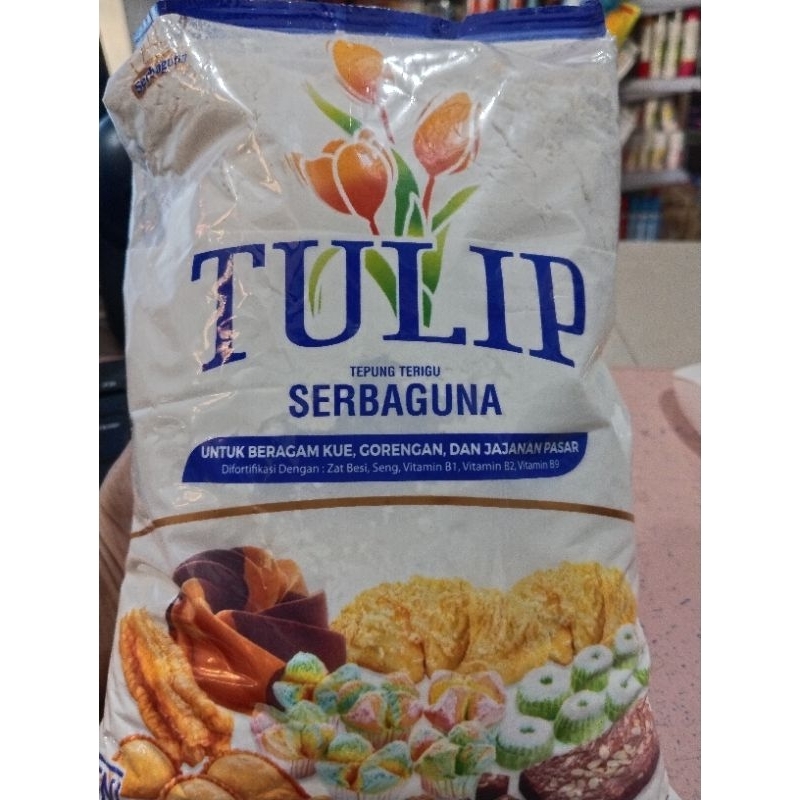 

Tulip tepung terigu serbaguna 1 kg