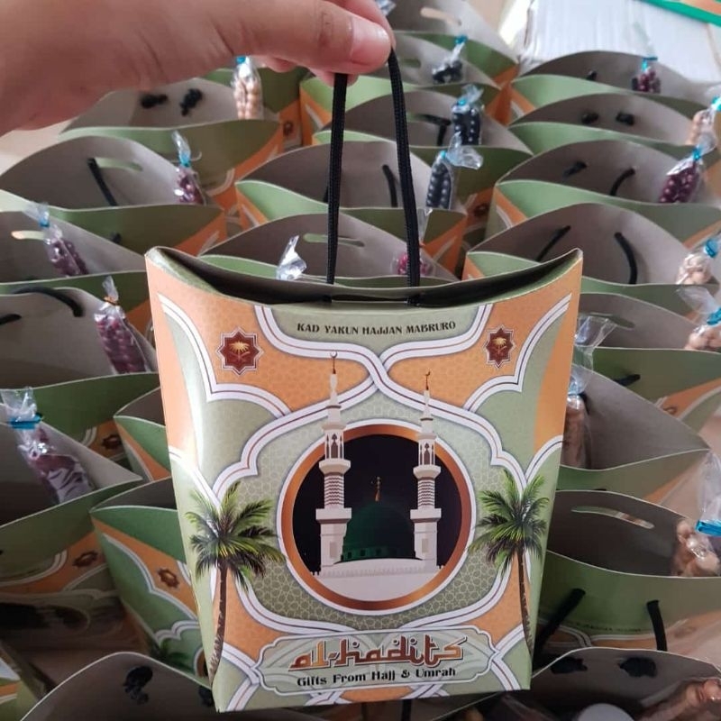 

Kardus Kosong Oleh-Oleh Haji dan Umroh Jinjing/Dus Kosong Oleh-Oleh Haji