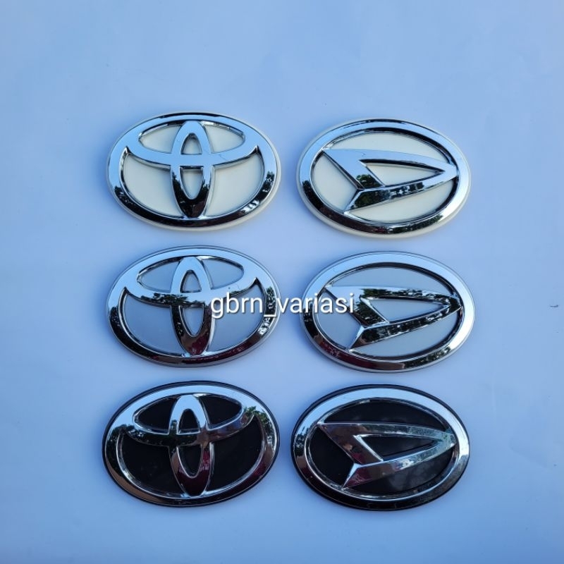 emblem logo breket cover ban serep rush 2007-2014 kaki 4 / emblem ban serep terios