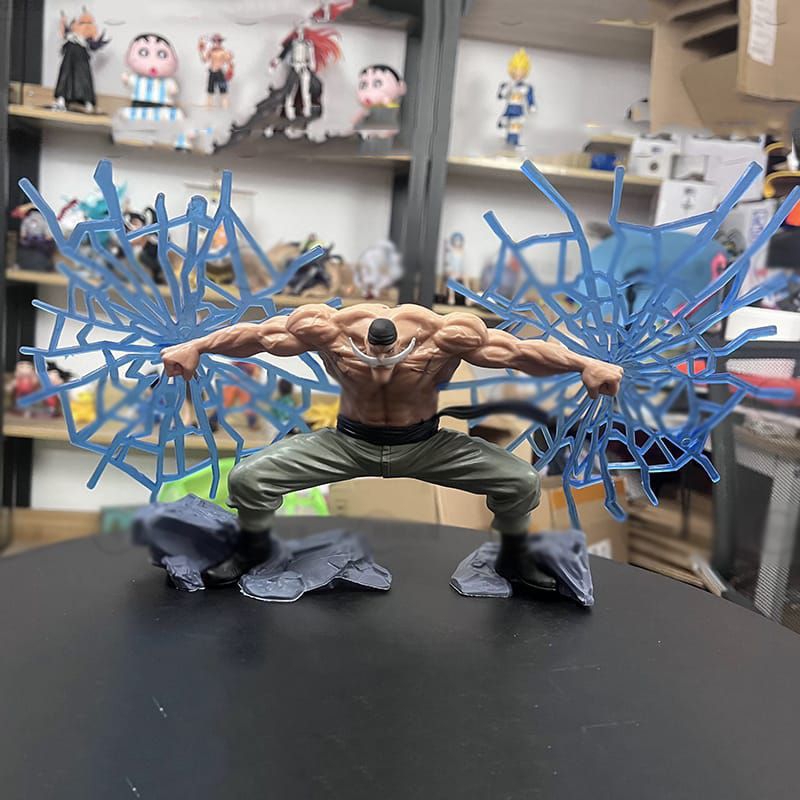 mainan action figure edward newgate shirohige one piece