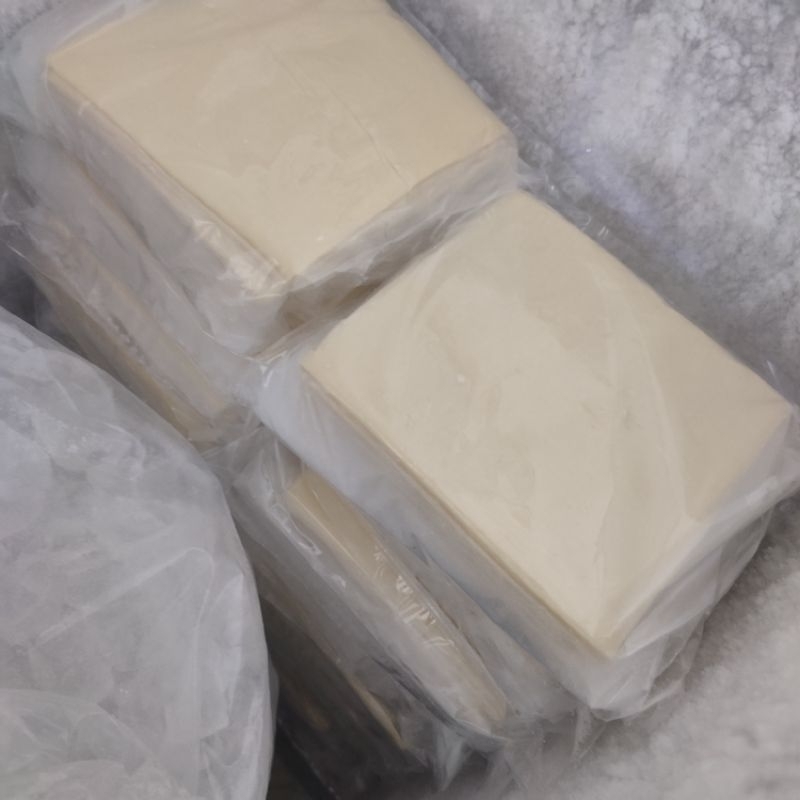 

kulit pastry 12x12 (1 karton isi 10 pax)