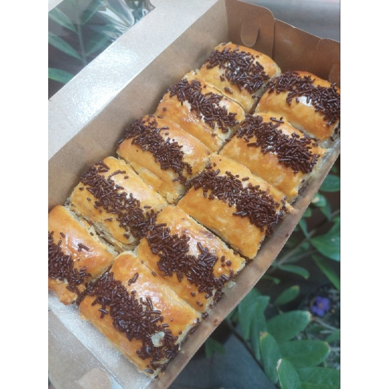 

Bolen_pisang(isi10biji)