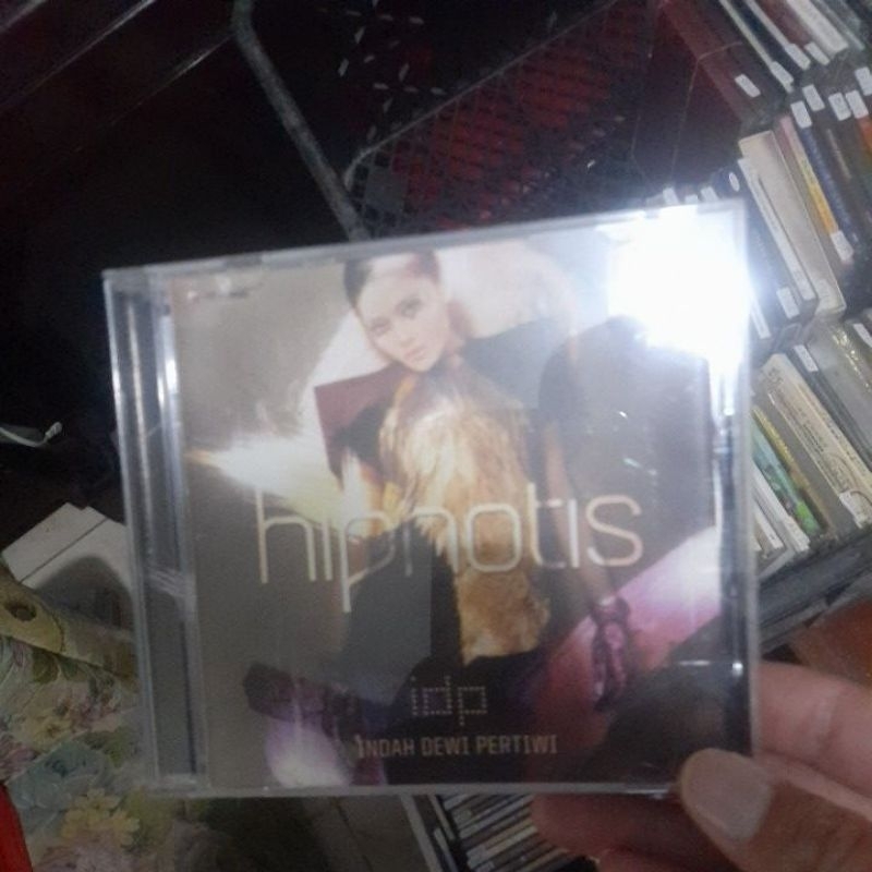 cd musik keluaran kfc indah dewi pertiwi hipnotis (CD029)