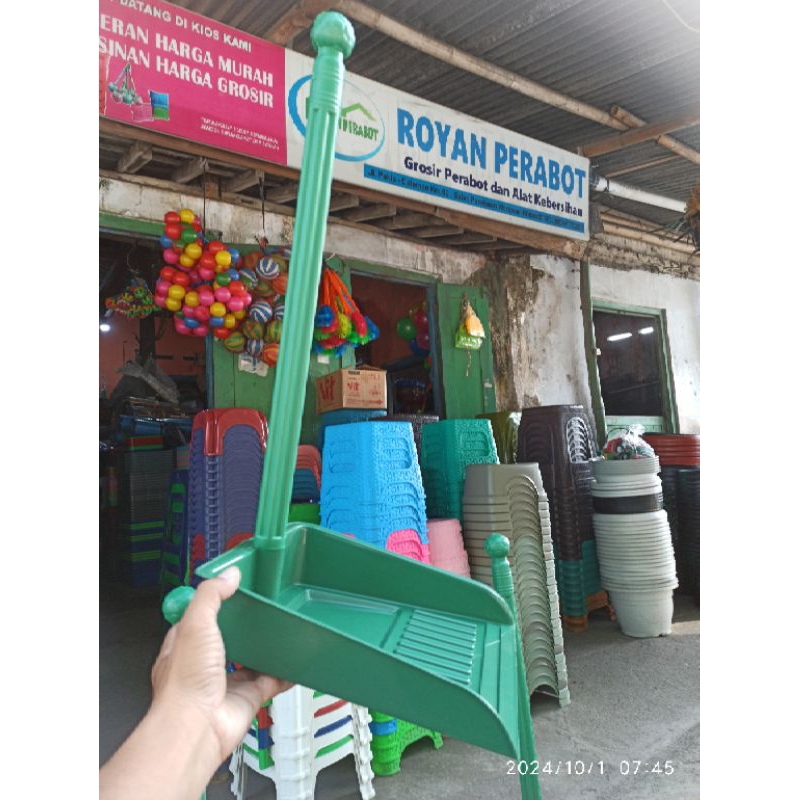 Serok sampah,Pengky gagang, serok plastik
